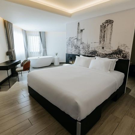 The Concept Hotel- City Center Хошимін Екстер'єр фото